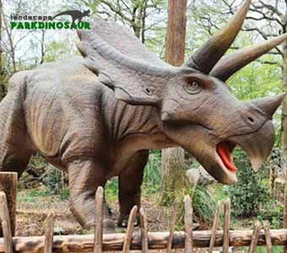 Dino eftirmynd risastór risaeðla fyrir skóg